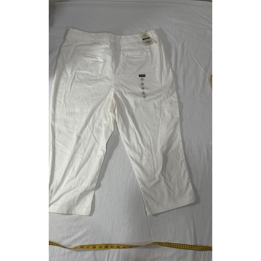 St. John's Bay White Capri Pants Twill Straight Leg Stretch Women Tall NEW - Picture 7 of 7